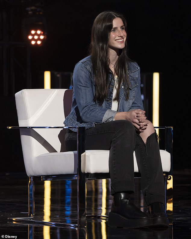 “Eu entendo”, disse Abi.