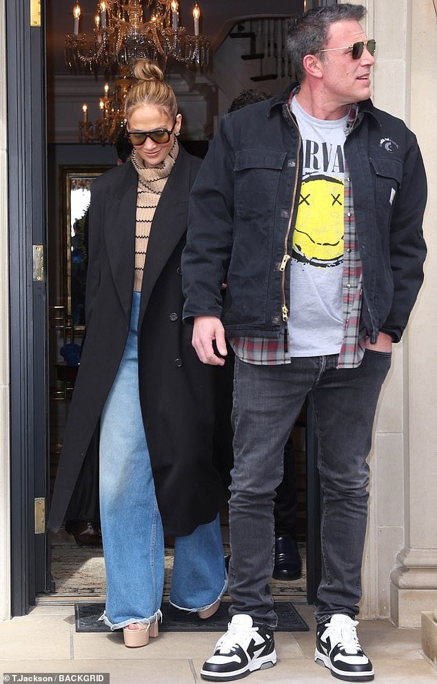 Jennifer Lopez e Ben Affleck brilharam de felicidade conjugal quando foram vistos procurando uma casa em Nova York no sábado