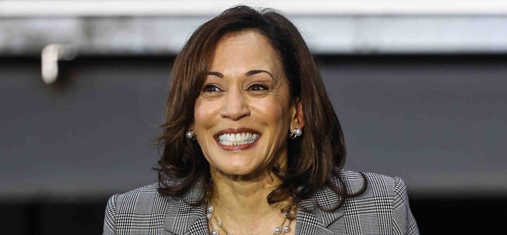 Kamala Harris Trolled After Unknowingly Applauding Protest Song Directed At Her In Puerto Rico