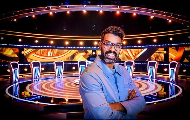 O comediante Romesh Ranganathan, 45, revelou seu retorno como apresentador de The Weakest Link para uma quarta série