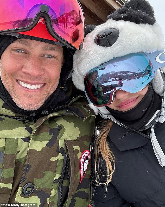 Tom Brady acessou o Instagram na sexta-feira para compartilhar fotos de uma viagem de esqui com seus filhos