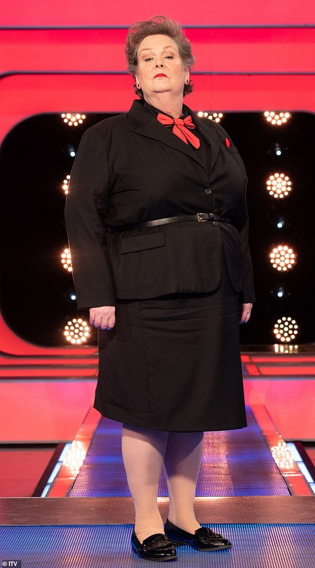 Anne Hegerty, 65 anos, do The Chase, anunciou que foi escalada para um curta-metragem e trocará o questionário da ITV pela tela grande