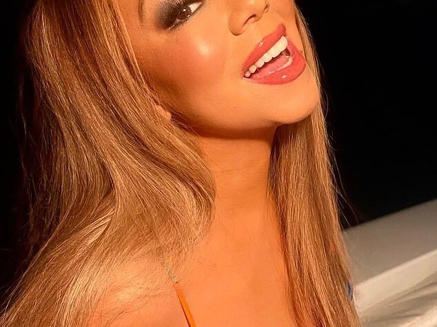 Mariah Carey apareceu no Instagram na segunda-feira com uma nova foto glamorosa para compartilhar com seus 13,4 milhões de seguidores